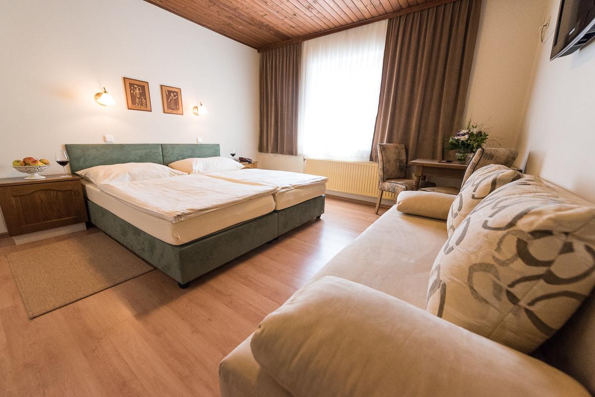 Gasthof Zum Hirschen Burgau Kültér fotó