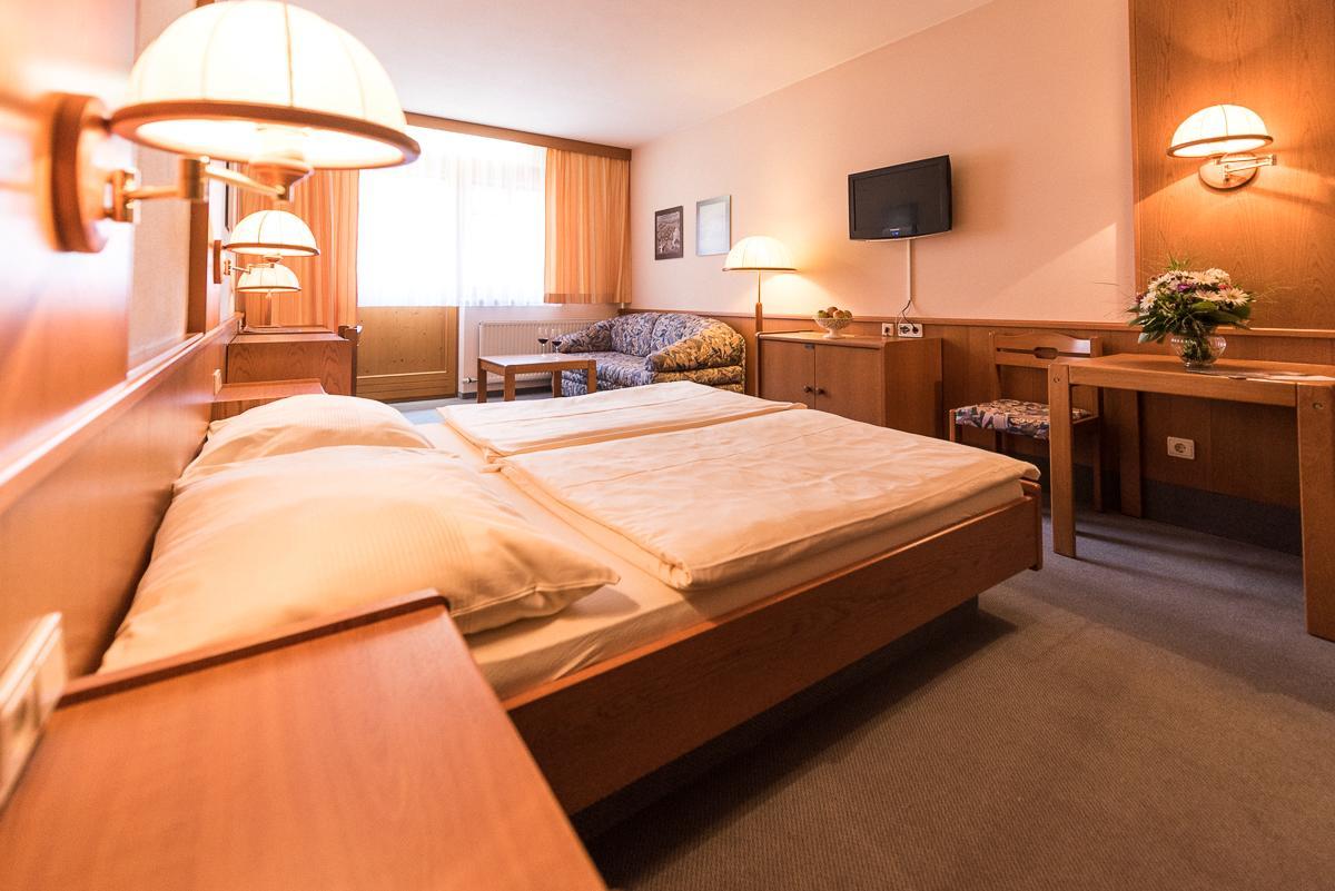 Gasthof Zum Hirschen Burgau Kültér fotó