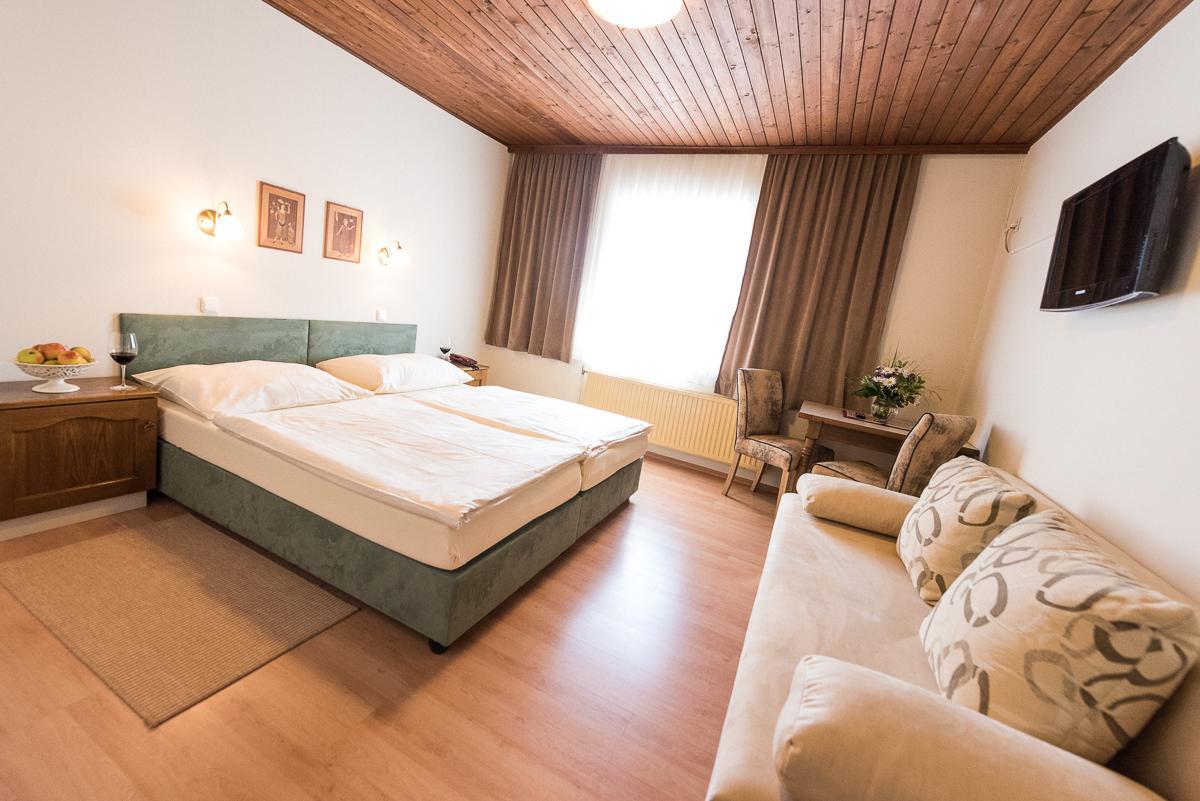 Gasthof Zum Hirschen Burgau Kültér fotó